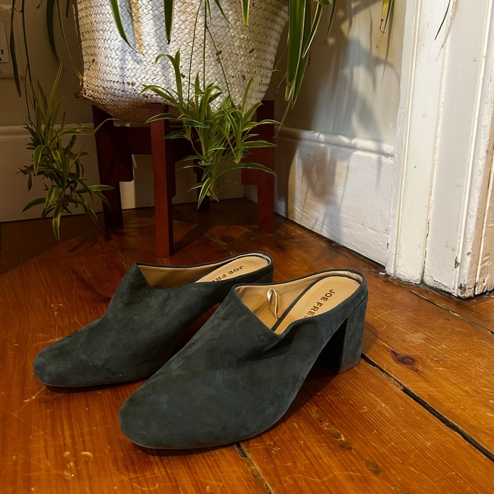 Joe Fresh Dark Green Suede Block Heel Mules - Picture 2 of 4